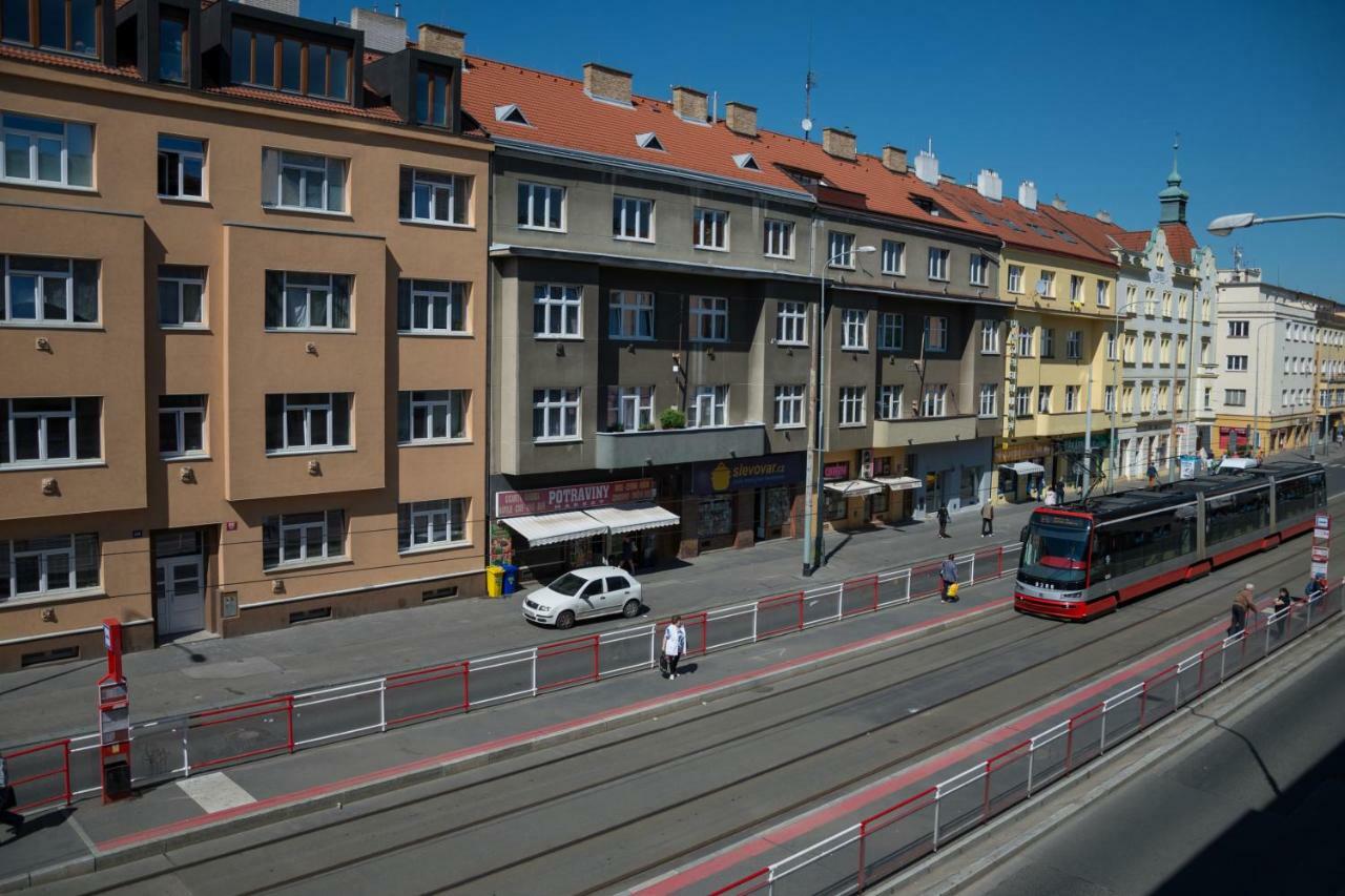 Nice Home To Stay At Prague Close To Castle With Terrace And Garden Exterior foto